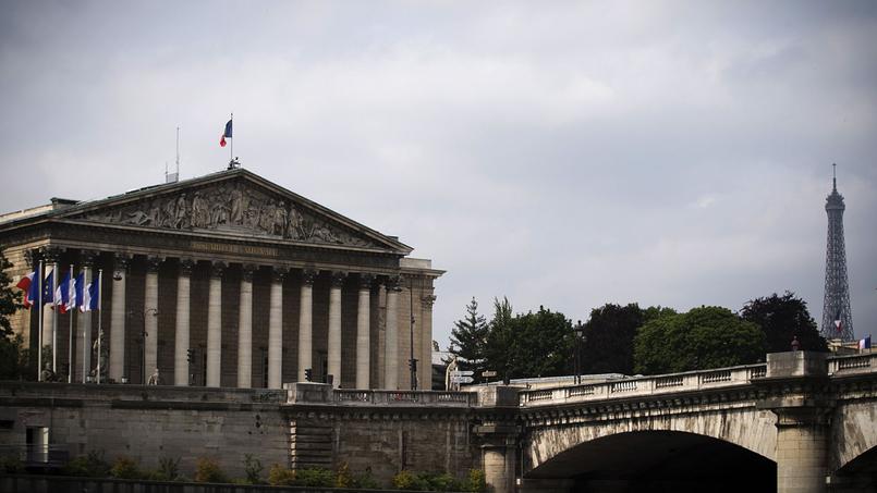 HaasAvocats's tweet photo. [#Sexisme] Un site web expose les débordements sexistes dans les institutions politiques https://t.co/RYfwGPij9v #DroitsdesFemmes #Droit https://t.co/6G588CTBr4