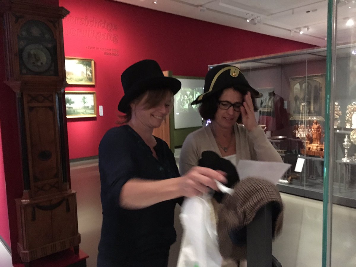 ErfgoedBrabant's tweet photo. Bijeenkomst voor intermediairs cultuureducatie bij ons en @NoordbrabantsM. Een ochtend vol erfgoed https://t.co/U3v57v3LK4