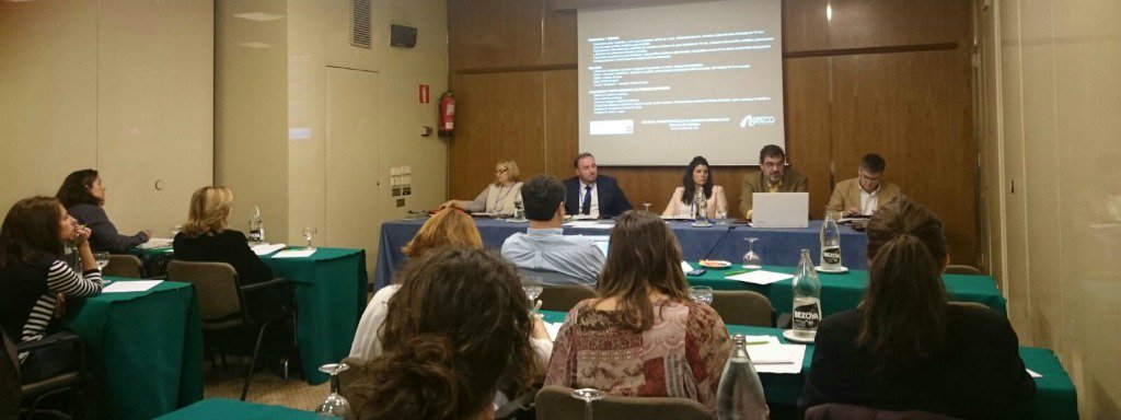 FCVCAM's tweet photo. Seguimos con la Ejecución y Puesta en Marcha, ahora 'El Proyecto' en la séptima jornada del #CIGCVR16 que impartimos en el @ElColosoCNegoci https://t.co/02p5cvfLzx