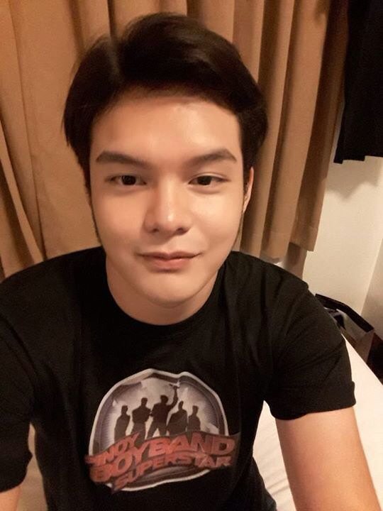 jesternaticsOFC's tweet photo. Magandang Gabi Kapmilyaaa ! Chinito talaga ihhh 😍❤️ @boyband_jester @BoybandPH https://t.co/SWesc9nBoT