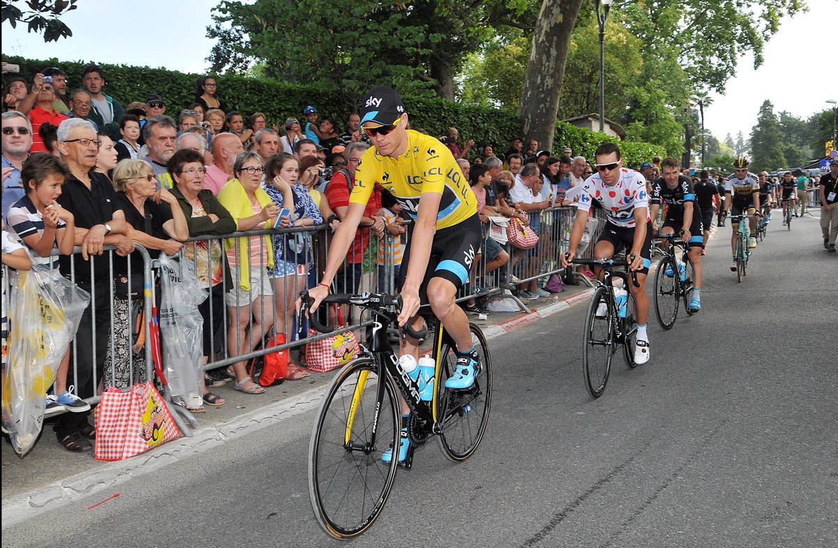 Ville_Pau's tweet photo. Officiel!!Le Tour de France aura une arrivée et un départ à Pau les 12 et 13 juillet 2017 👍 @LeTour https://t.co/W6b4dcw4Ac