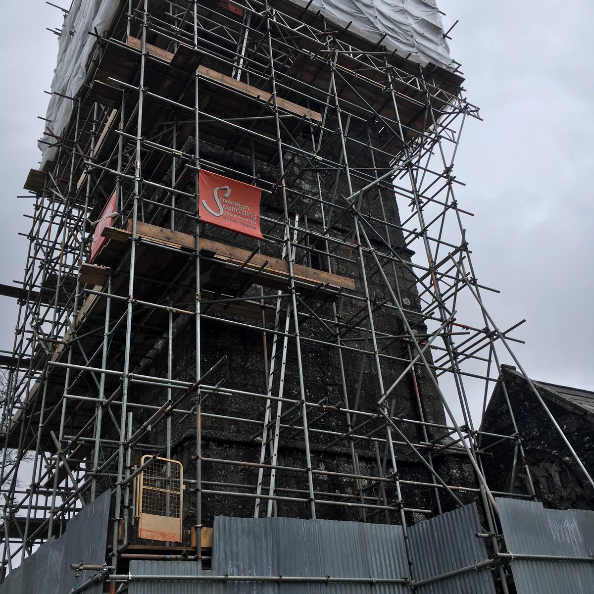 SovereignScaff's tweet photo. Scaffold Temporary Roof to Sheepstor Church - all enquiries call 01752 785858 https://t.co/ieUBeTHkHj