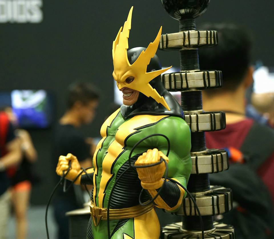 GHeroesEurope's tweet photo. Everyone who works around XM Electro 1/4 statue at #STGCC2016 had this electrifying feeling. 

#xmstudios #xmstudioseu #marvel #spiderman https://t.co/iKqZRyh3Ou