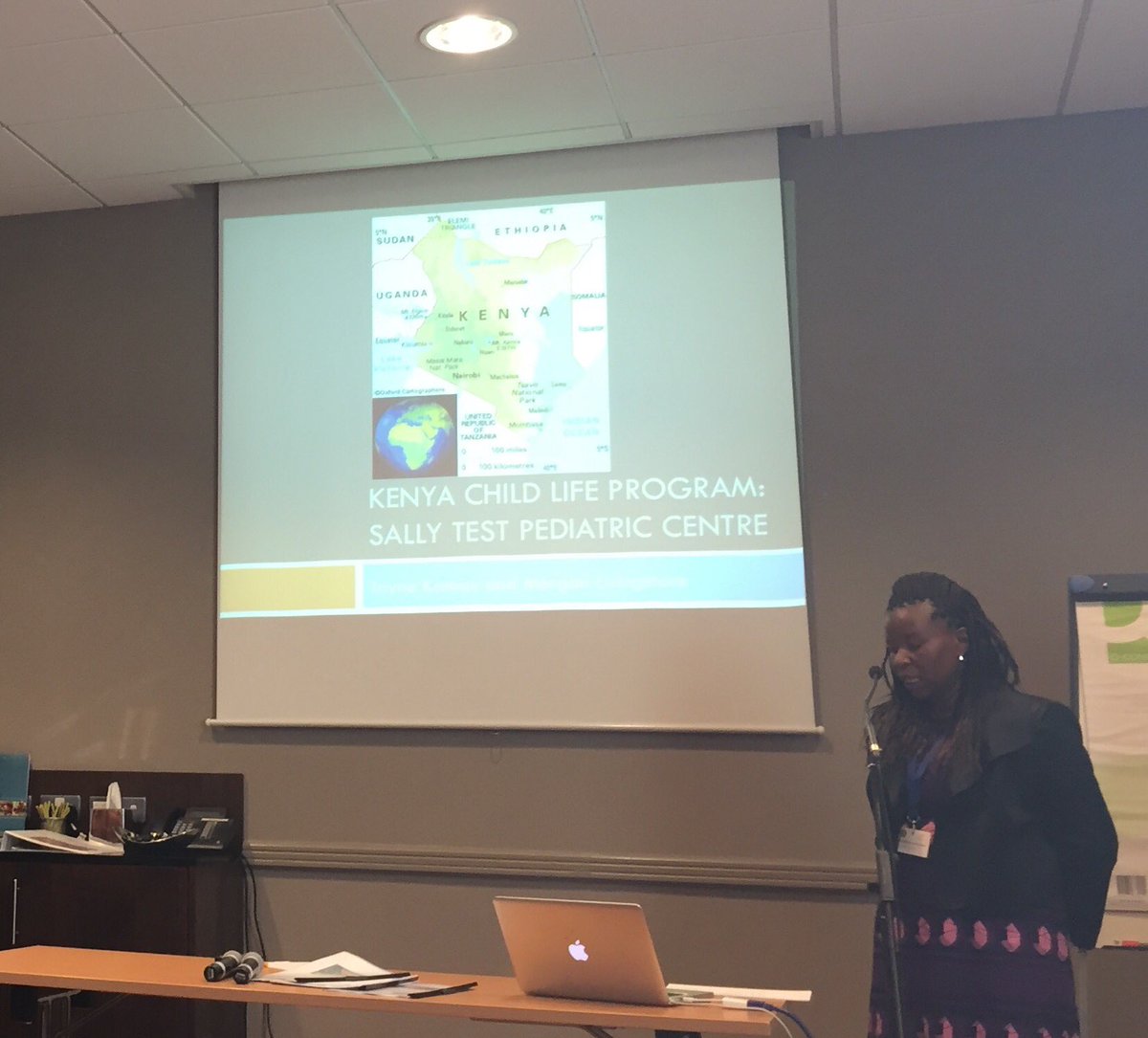 1rbworld's tweet photo. Jane Kamau of @MTRH2014 explains the use of child life for #retinoblastoma in Kenya. 2016 @1rbworld meeting #Dublin https://t.co/Obr9tiPRO6