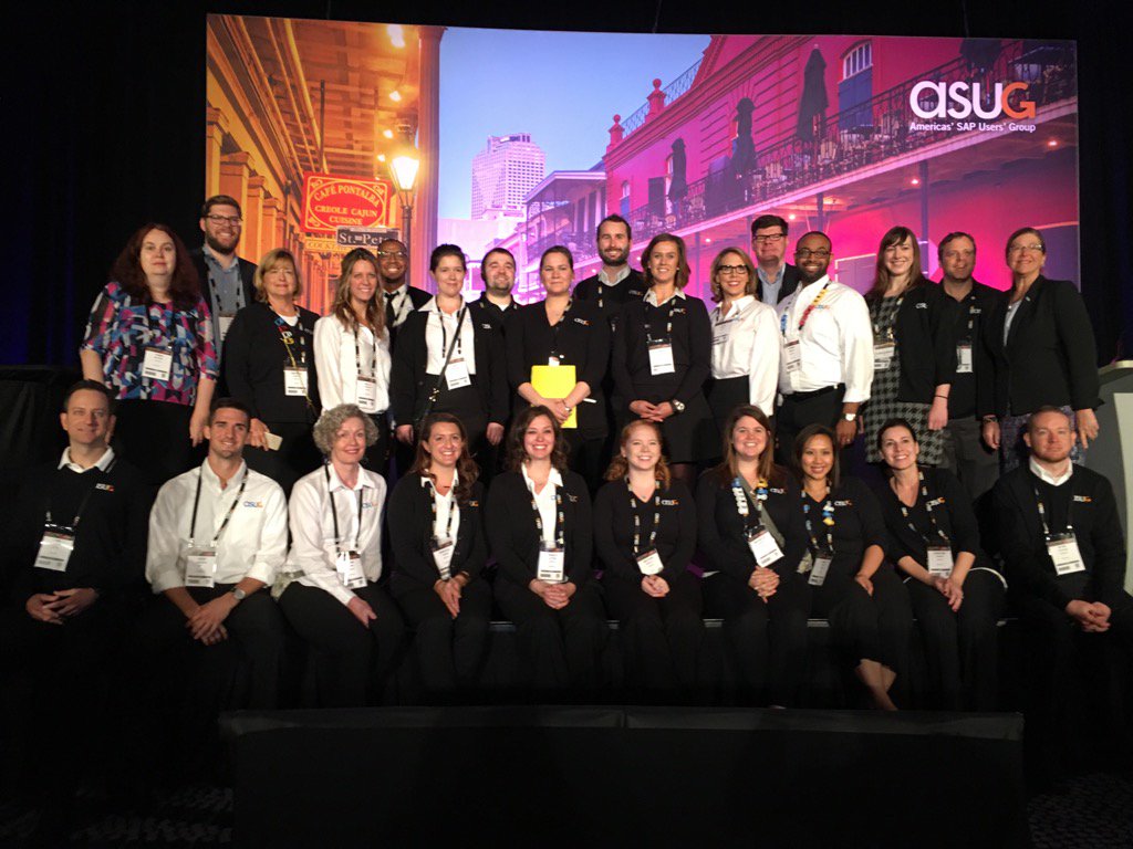 NetworkCOO's tweet image. The best user group team on the planet!  @ASUG365 staff on stage at ASUG BI and Analytics Conference in NOLA.