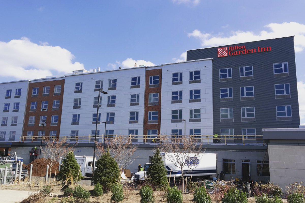 PatriotPlace's tweet photo. Soon! #OpeningFall2016 #HiltonGardenInn #ConstructionUpdate https://t.co/yc3euhwX0n