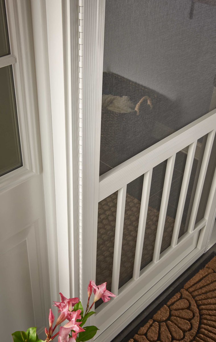 One Great Feature That Prevents Your Screen Door From Sagging hubs.ly/H04NCcj0
