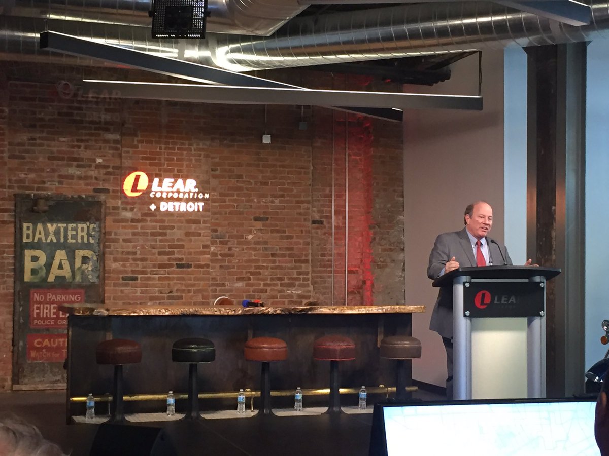 KarenDybis's tweet photo. @MayorMikeDuggan: The new @LearCorporation Innovation Center shows the company's level of leadership and commitment to #Detroit. #learintheD https://t.co/s9FtSQFoqz