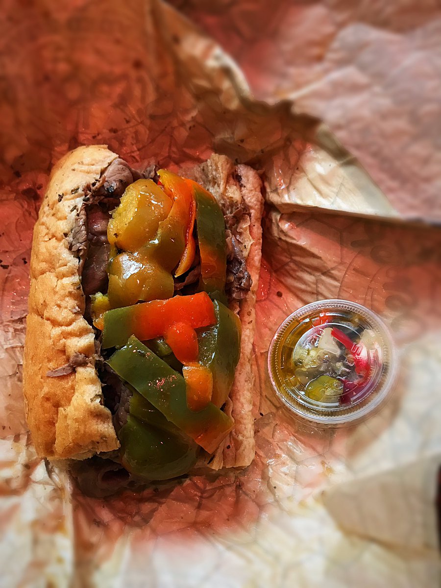 ussauce's tweet photo. #ricobenes #ussauce #beef #hotpeppers #hotsauce #chicago https://t.co/sP0IpWurZn