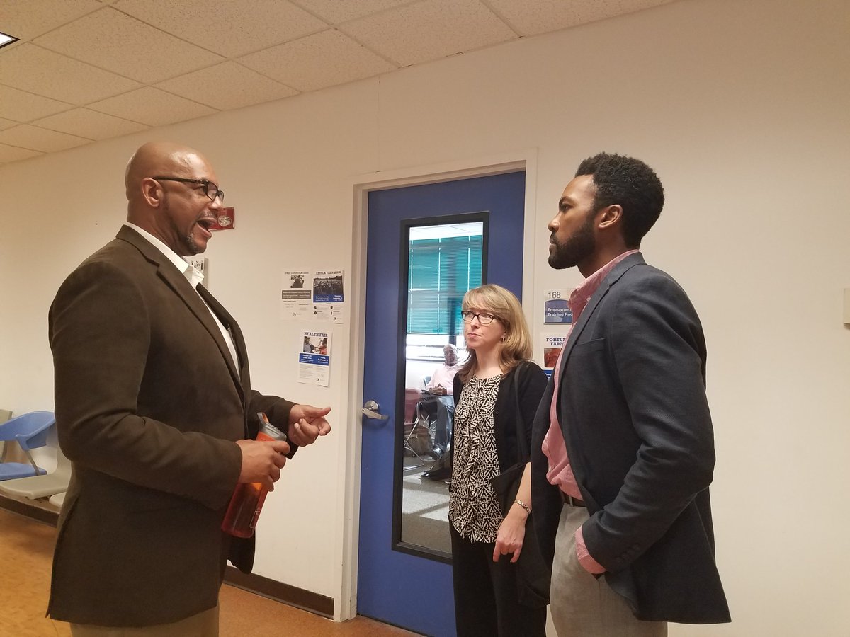 jillmarette99's tweet photo. .@Stan_Fortune welcomes @nyc_media @LenihanJennifer to @thefortunesoc to talk #film #media #priduction #videography #artsforsocialchange https://t.co/3Dt93vzDbP