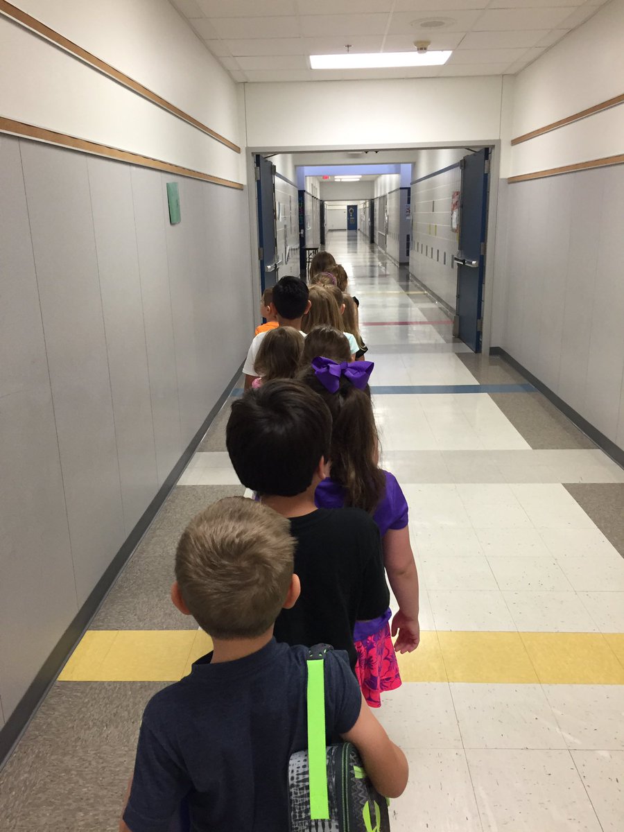 lorri_williams's tweet photo. Practicing Roo Pride!  #whywisd #whymme https://t.co/coo9PFgJpT