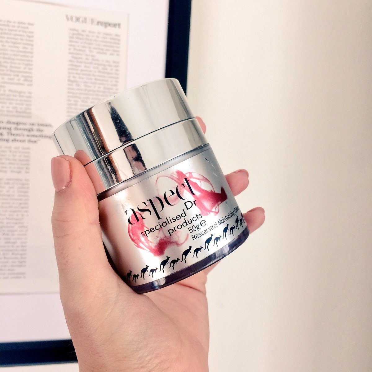 skinkicks's tweet photo. 1 pump of #AspectDr Resveratrol Creme is all you need! Full of antioxidants! https://t.co/oVH5lK6MhX https://t.co/m0q9euxS1H