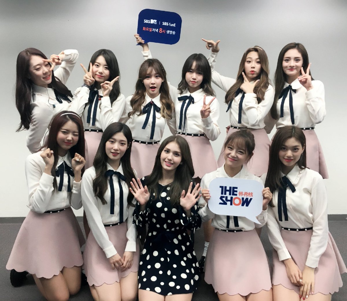 updatmi101's tweet photo. 솔직히 얼굴이 다했다,,,, 넘 예뻐ㅠ0ㅠ https://t.co/BzZNVt8Olp