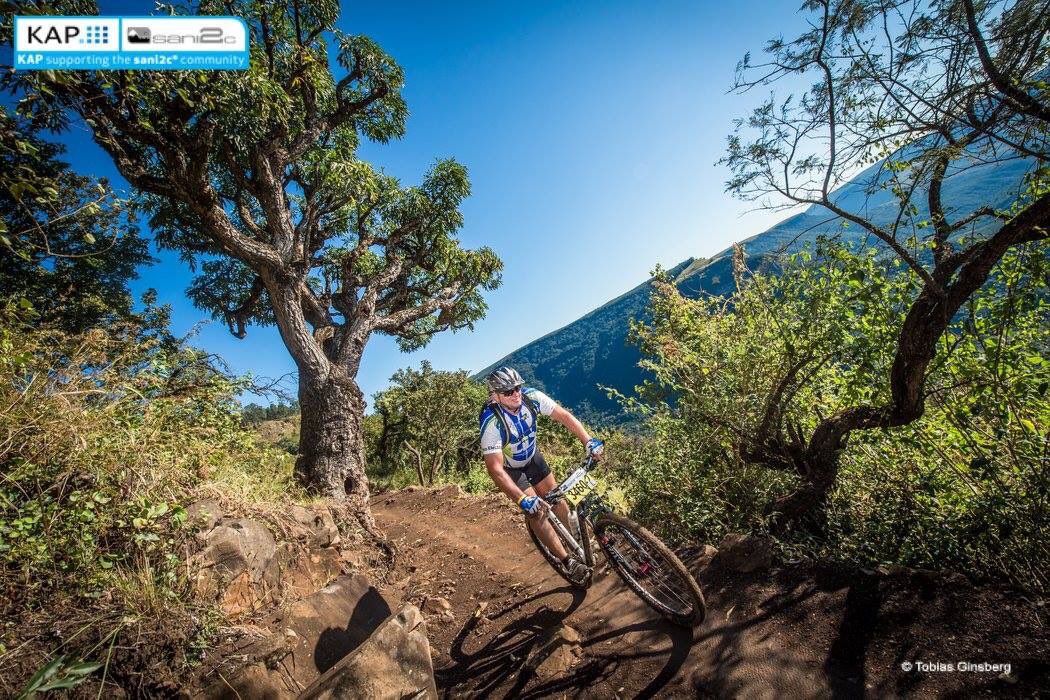 _sani2c's tweet photo. Groomed to perfection! #UmkoDrop https://t.co/OLUuRxLX0H