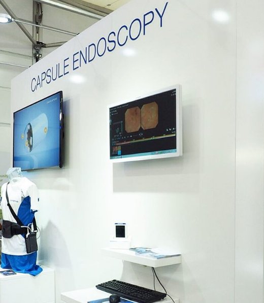OlympusMedUKIE's tweet photo. Visit the #Olympus expert at #UEGWeek X5/19, to experience the latest capsule technology live #ENDOCAPSULE 10 @UEGWeekLive @my_ueg https://t.co/Cv6l3kHjy5