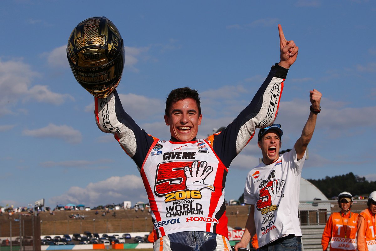 marcmarquez93's tweet photo. Ha sido un fin de semana inolvidable!
It's been an unforgettable weekend! 😁
📸 👉 https://t.co/T5Yqcyhv6o #GiveMe5 #MotoGP https://t.co/e4x9Kk4waO