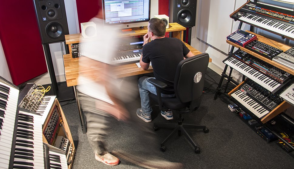 Bristol in Stereo tweet media