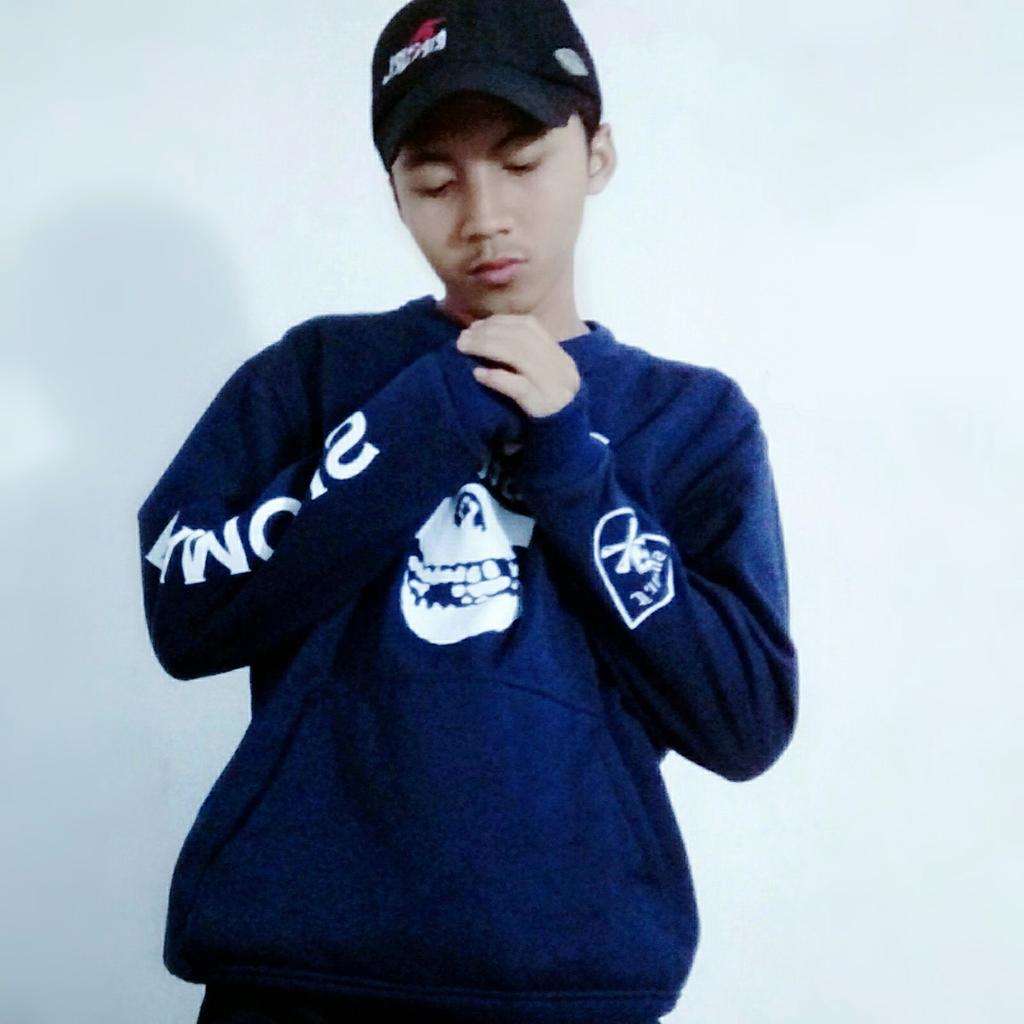 donicyrusXX's tweet photo. Kapan punya pacar? https://t.co/5eVGQbO3T6