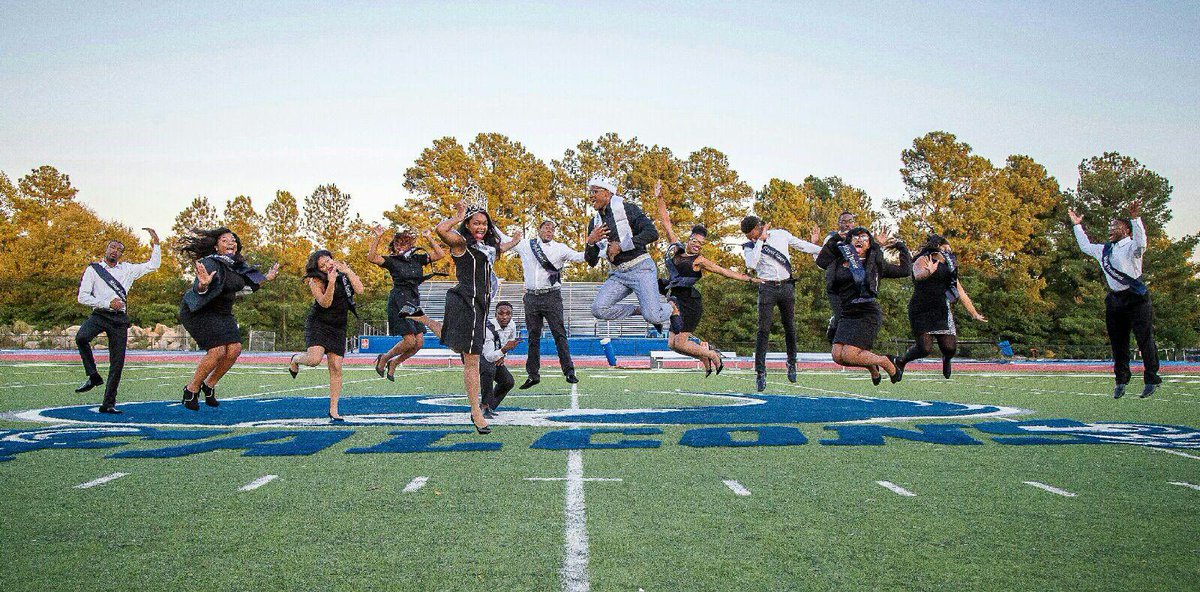 SAU_News's tweet photo. The Countdown to Coronation has begun! Join us Thursday, Oct 20 at 7 p.m. Seby B Jones Auditorium. Be there! 🐦💙⚪️ #FalconPride #BWE2016 https://t.co/Y1y54sS1O3
