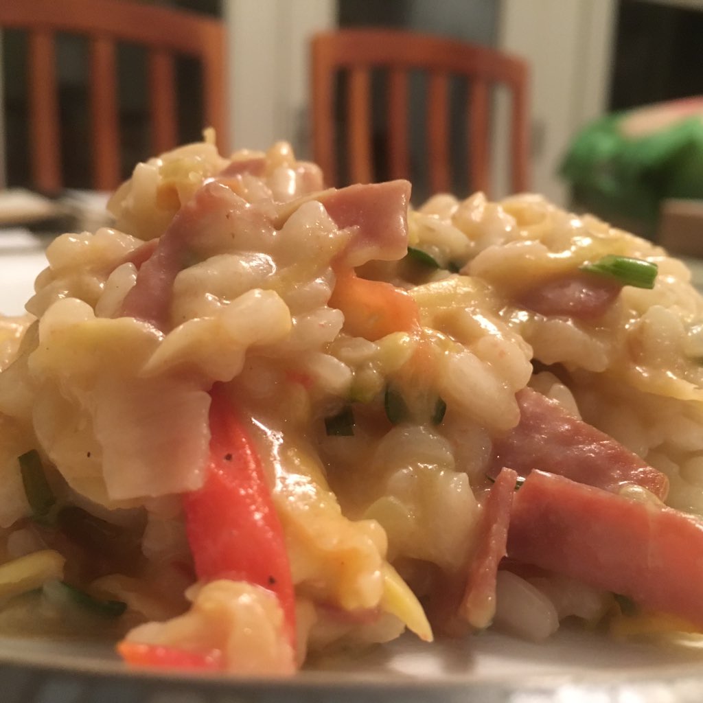 metal_gent's tweet photo. My first EVER risotto. Pièce de résistance😉 @denizzemreee @lofn_6 @picses13 @vixentink_tracy @traceystone62 https://t.co/qvfFUkQBWb