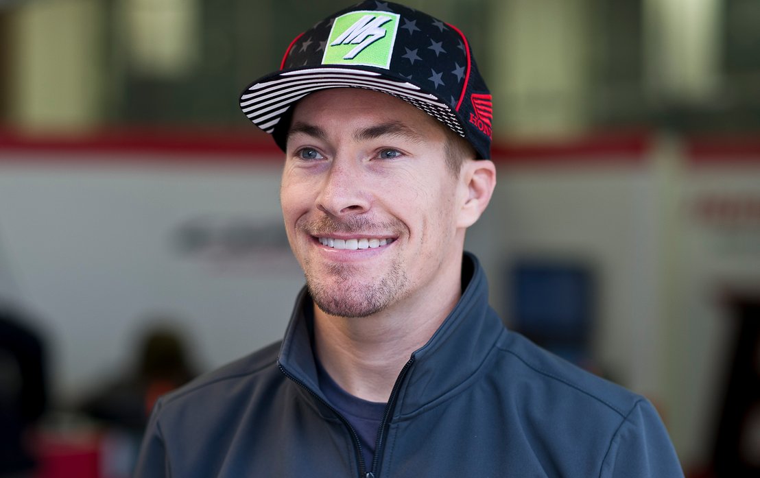 MotoGP's tweet image. BIG #AustralianGP news ➡️ we&apos;ll see you on the Island @NickyHayden! 

#NH69 subbing the injured #DP26
Full story 📰 motogp.com/en/news/2016/1…