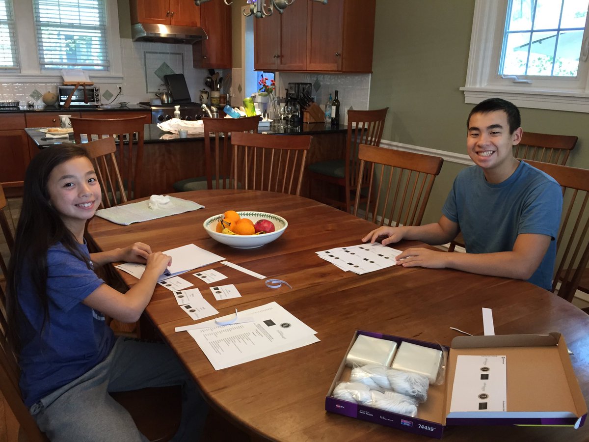 Finishing name tags for White House workshop on feedback today! #WHfeedback <a href="/4SharedInsight/">Fund for Shared Insight</a>