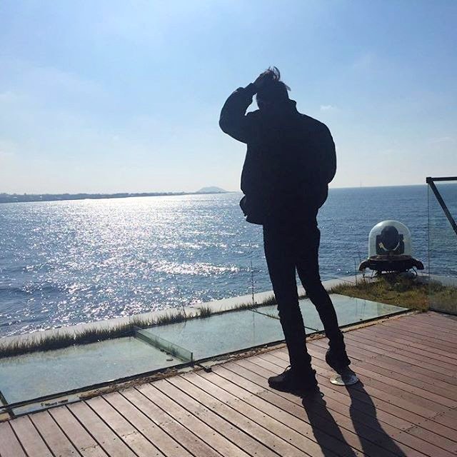 dawn_120408's tweet photo. 그냥 좀만 더 보정해써여
보정본 / 원본 https://t.co/ATtUJhjDcv
