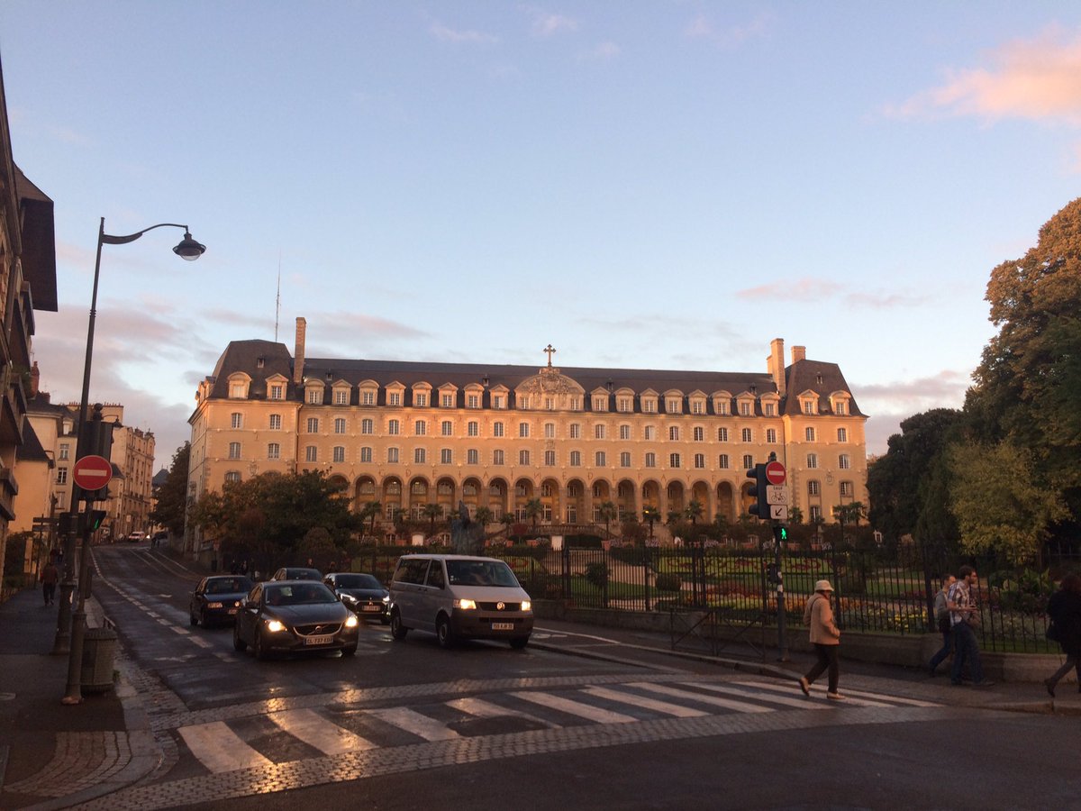 Juxi's tweet photo. Next @Inria in beautiful Rennes for combining #DeepLearning research with #VisualServoing robots @RoboticVisionAU https://t.co/MEqaMD6Jo4