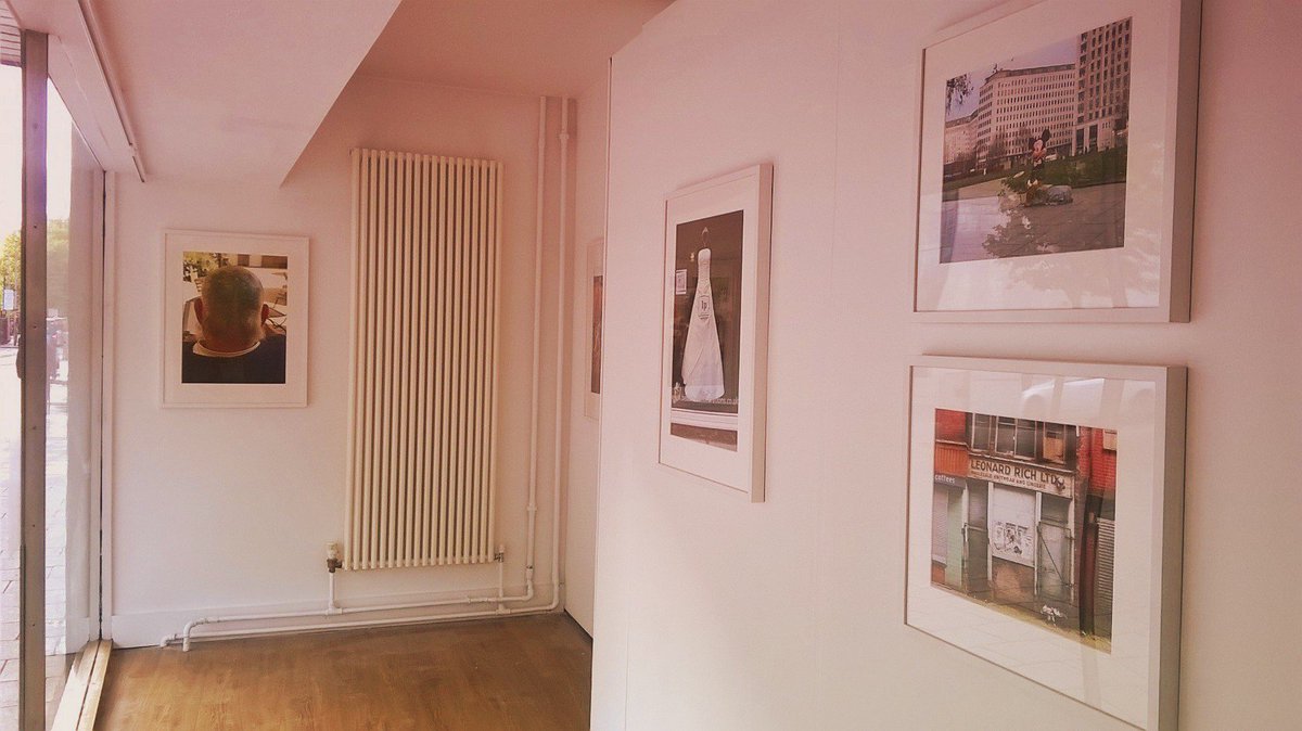 SolentShowcase's tweet photo. All work is up &amp; ready for the Private View on Thursday :) @caravangallery @solentofficial #Southampton https://t.co/sR2izoTYnK https://t.co/4WvFtvMft7