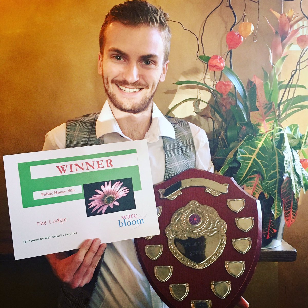 thelodgeware's tweet image. We won 'Best Public House' in this years @wareinbloom awards! #hertford #ware #wareinbloom