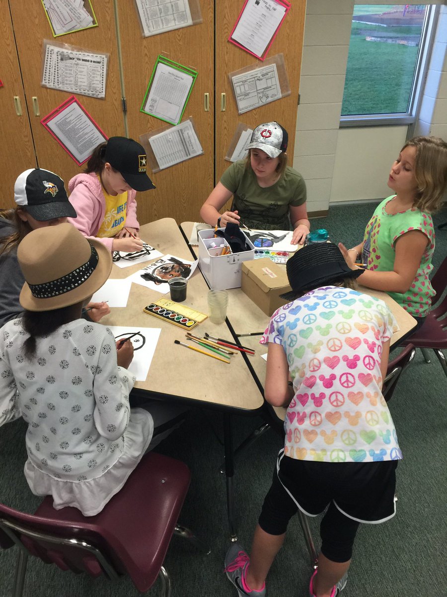 whibennett's tweet image. It's a great day in 5th grade... #makermorning #themesway #hatday