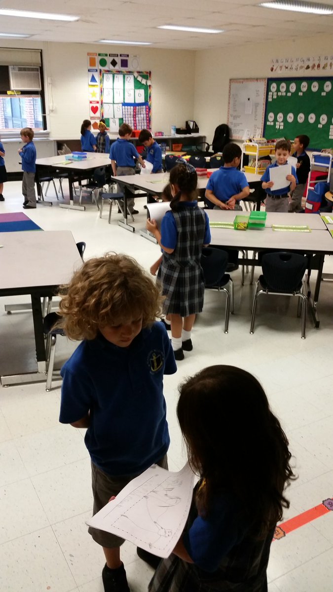 BVP_ES3_HOS's tweet photo. #kindergarten @BVPrep sharing their stories during a gallery walk @jsfalk @miss_spoerer https://t.co/SBd9cXplaL