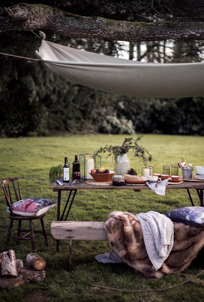 HOF_HomePR's tweet photo. Welcome the chilly #Autumn days with a warming outdoor feast! https://t.co/BvQmjgvkH1