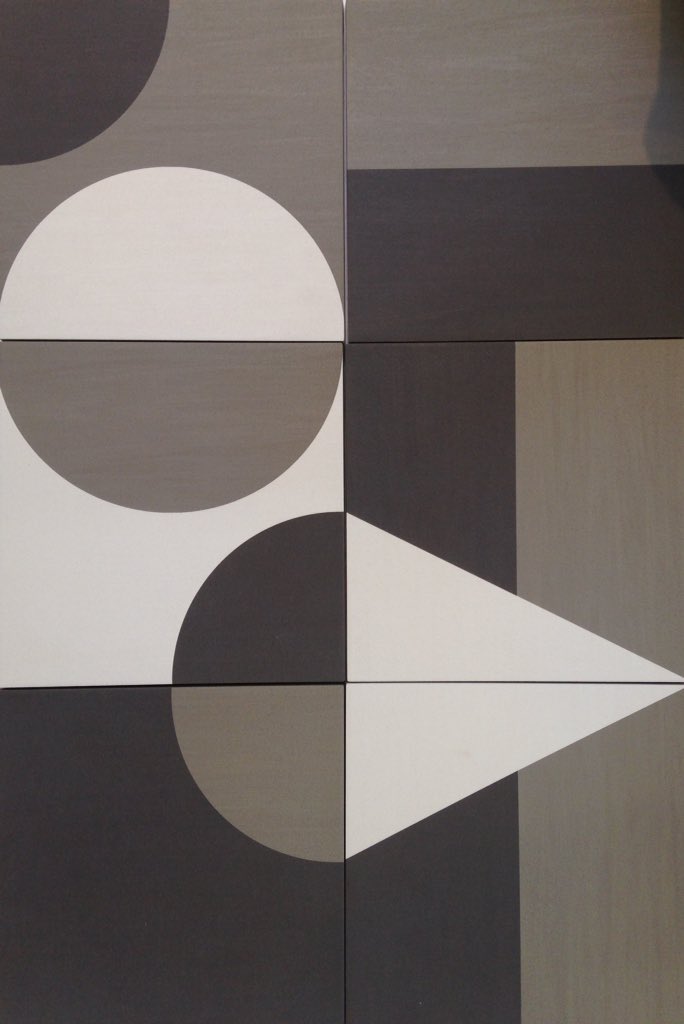 This might have to be my new favourite tile from @mutinaceramics by <a href="/barberosgerby/">Barber & Osgerby</a> #tiles <a href="/ELLEDecoUK/">ELLE Decoration UK</a>