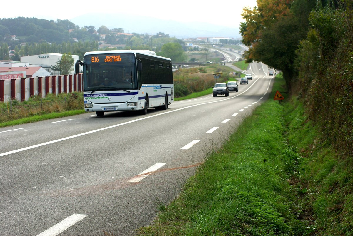 SO_Paysbasque's tweet photo. Corps retrouvé le long de la RD810 à Saint-Jean-de-Luz : la police lance un appel à témoin
https://t.co/TpagF6NWaR https://t.co/9JEeTSxTqq