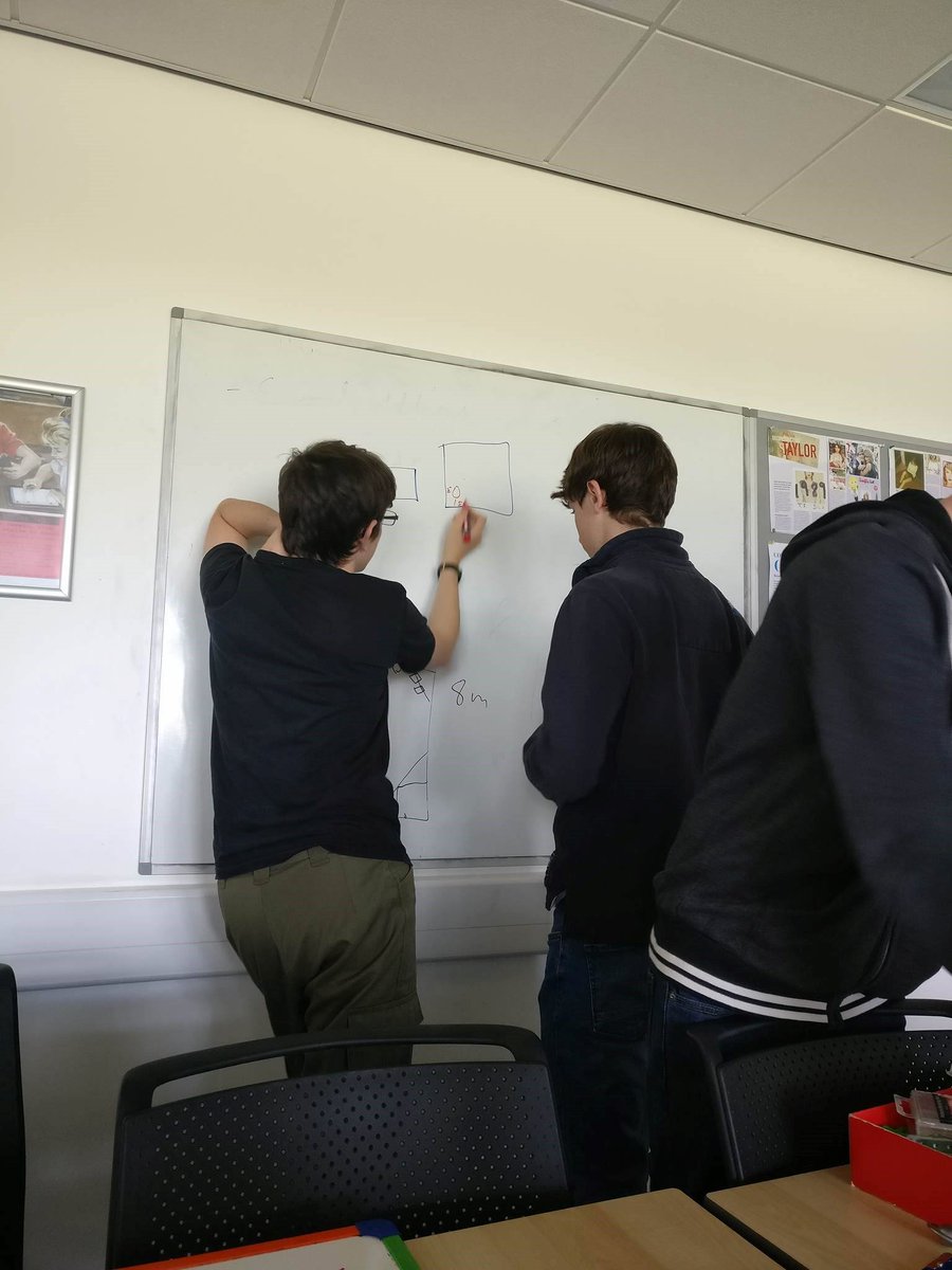 DesignAutoMecha's tweet image. Week 5: Task
On the 15th October we attended the Kickstarter event to receive our task so we are underway with the design and programming.