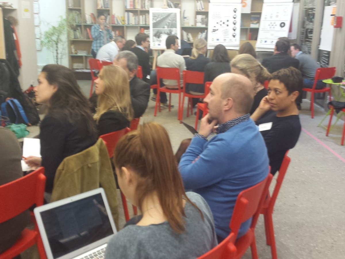 Comment impliquer les habitants à se connecter à leur territoire ? on y répond avec la @Semaest <a href="/mairiedu20/">Mairie du 20e</a> <a href="/URBACT/">URBACT</a>