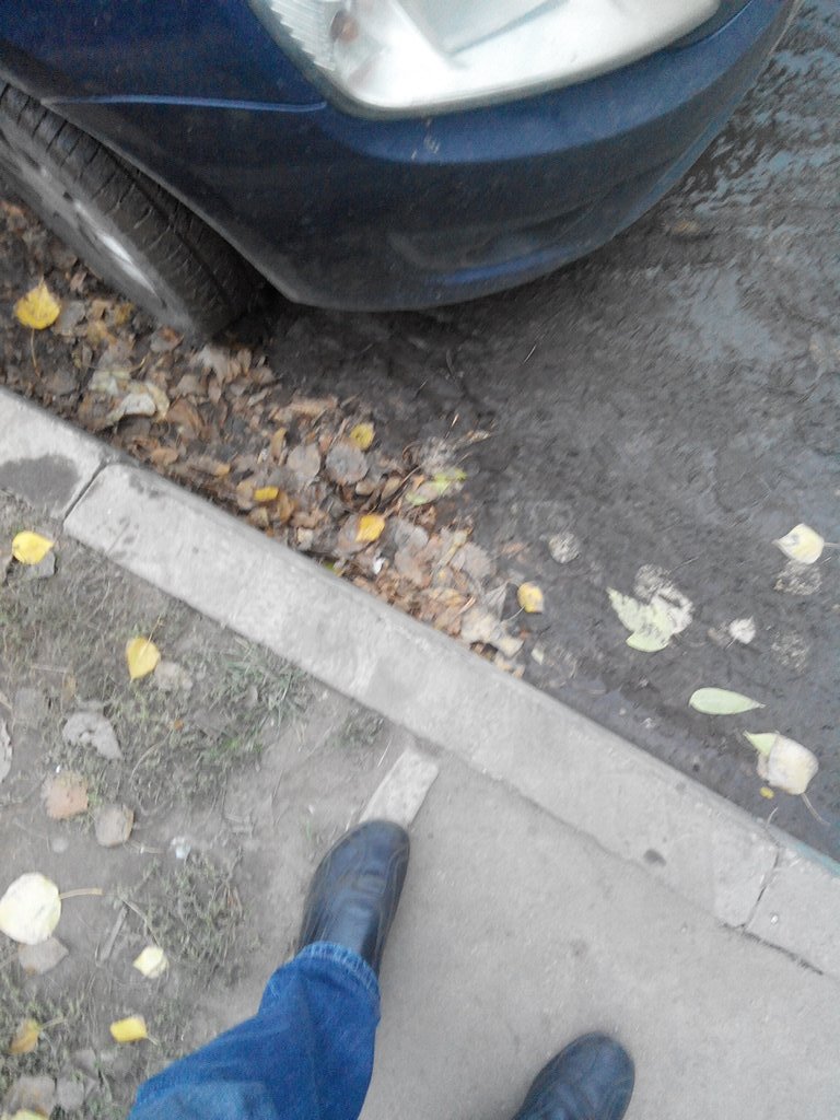 Pugach_tr_21's tweet photo. @EDDSSamara @DepGorHozSamara @kuibadm ПУГАЧЕВСКИЙ тракт 21 забита ливневка https://t.co/krx5xhYUxT