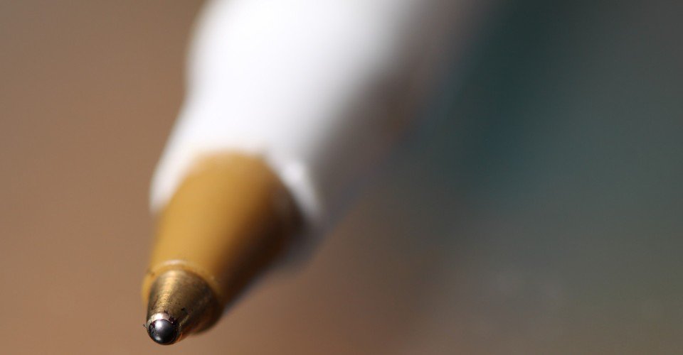 AAdvAutoGlass's tweet photo. How the Ballpoint Pen Killed Cursive - https://t.co/kNqbIoZs47 https://t.co/sfrRQQs0yz