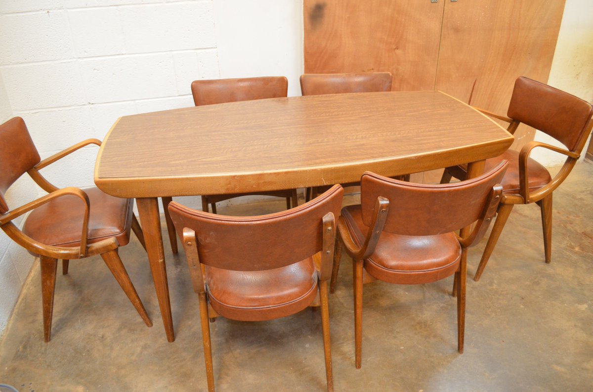 FP4UManchester's tweet photo. Six retro dining chairs and table in for a strip, sand and re-polish #No1 #French #polisher #Manchester https://t.co/jD2jsRdTtH