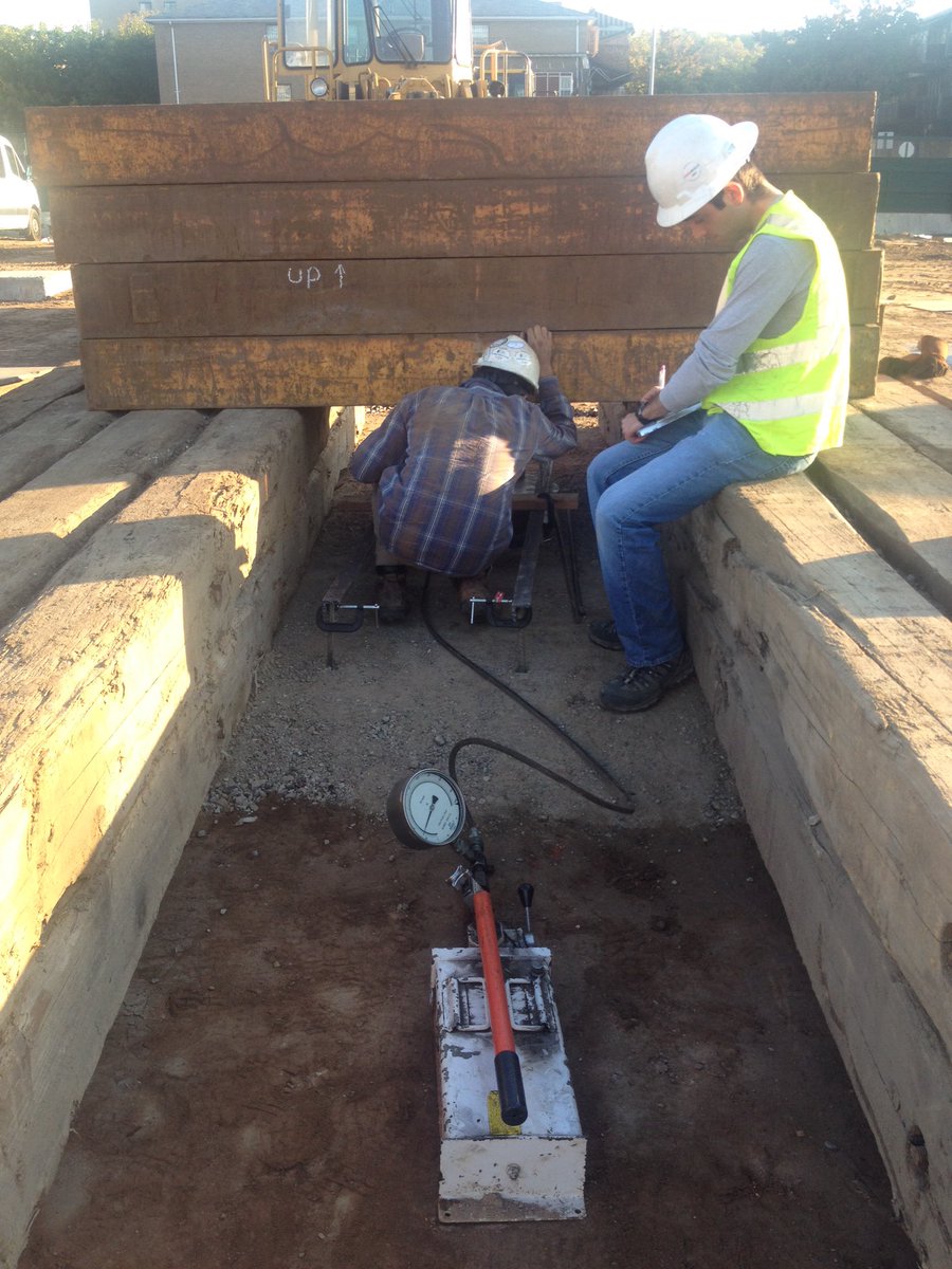 SiteSafetyLLC's tweet image. Just a little sub-base compaction test before we start our day! #subbase #compactiontest #constructionindustry #nyc #safetymanagement