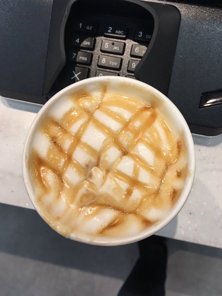ShirlsSrTL1083's tweet photo. @Target being in AP I need my coffee #TargetAP #starbucks https://t.co/19fp0hLbsf