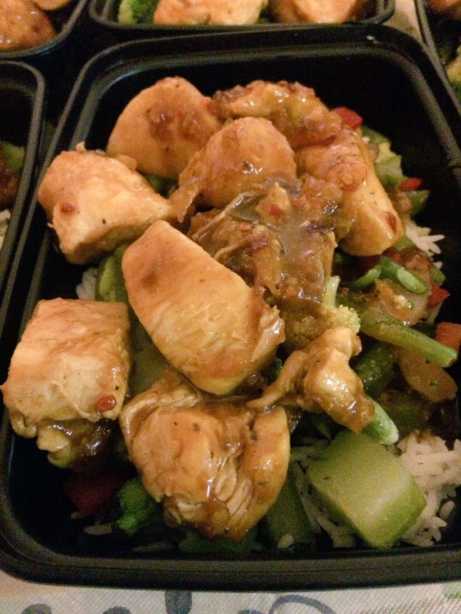 simplyhomemad's tweet photo. Bourbon rib bites ,orange chicken, Philly cheesesteak pasta, jerk chicken this week meals #fitness #fitfam #Foodporrn https://t.co/efXCG8XBCc