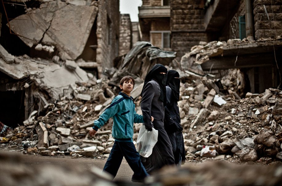"250,000 people are trapped in rebel-held East Aleppo with no access to aid" by <a href="/OxfamIreland/">Oxfam Ireland</a> ow.ly/vMK4305ia3z #CharityTuesday