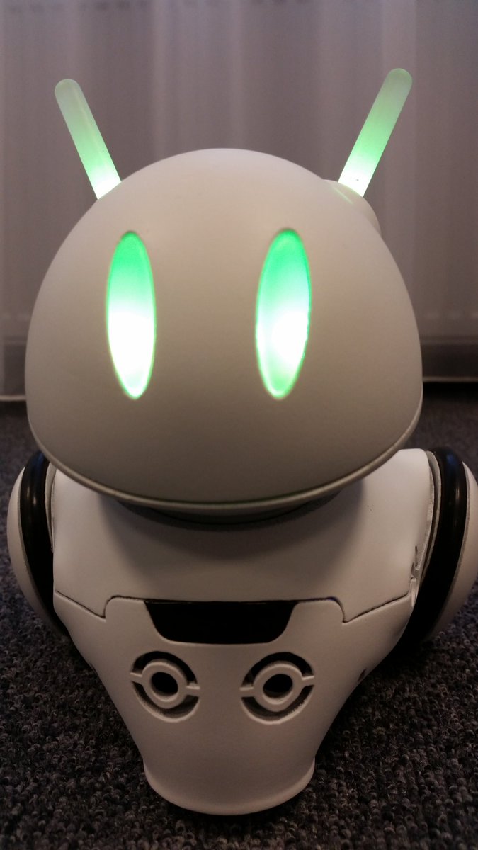 CYFRA_GOV_PL's tweet image. W ramach #codeweek2016 odwiedził nas wyjątkowy gość @PhotonRobot :)