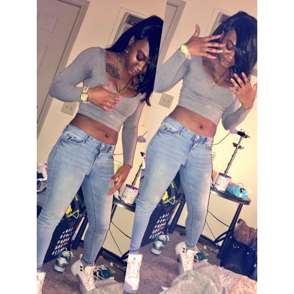 Tahja_aliah's tweet photo. Girlfriend here ☺️👭💍😍 #Kebands https://t.co/agF0gv9Ejr