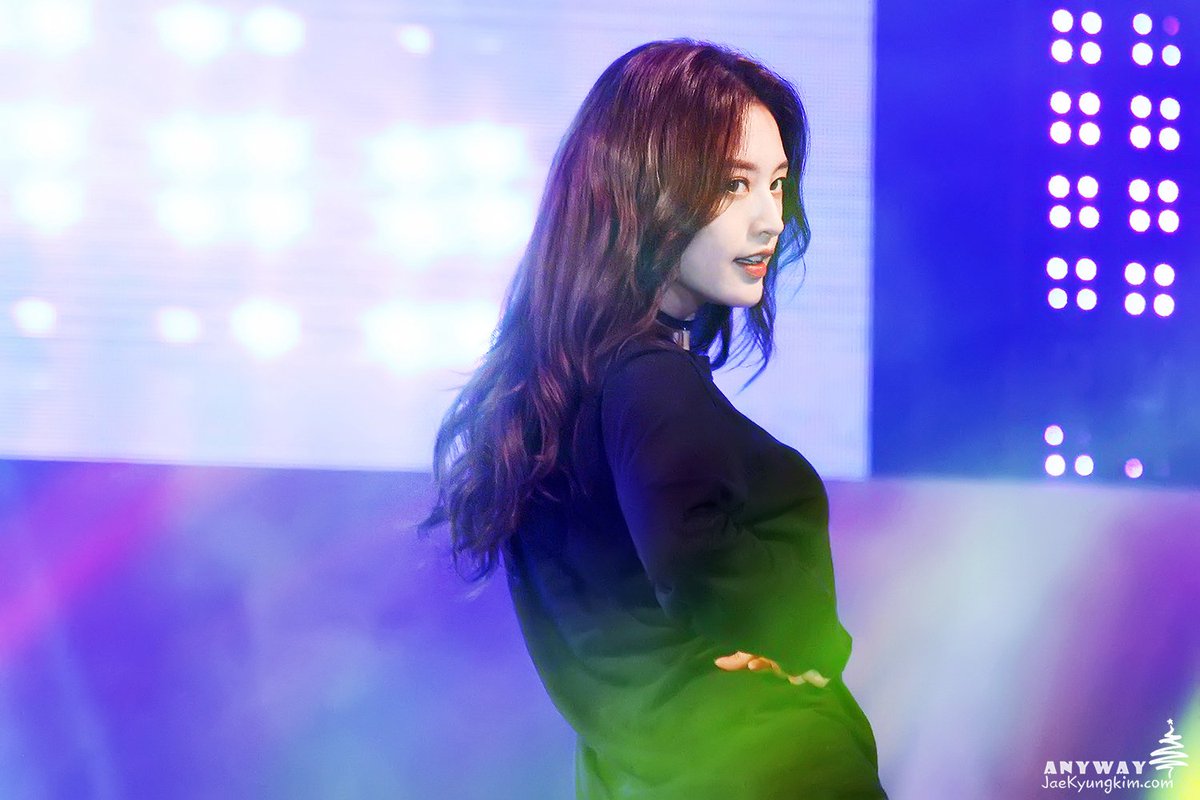 _MERRYBE_'s tweet photo. 161014 영동 난계 국악축제

You are very special to us

#레인보우  #jaekyung #내가수 26pic

https://t.co/FMXeEAKFuz https://t.co/jPBGaWUfjq