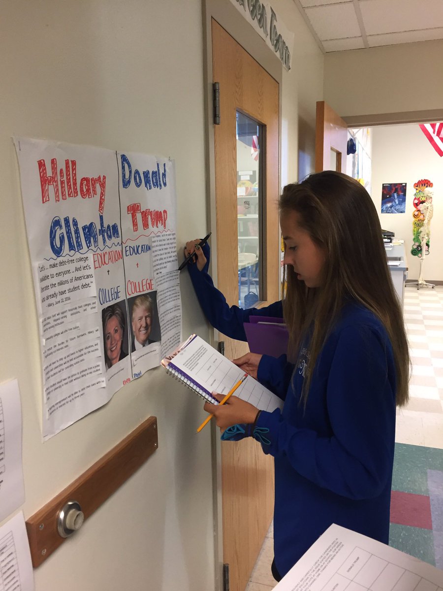 BanasLINDSAY's tweet photo. Being an active participant in democracy. #channelone #humanities2016 #StrongMs #onevotemockelection https://t.co/fRhitsWyVc