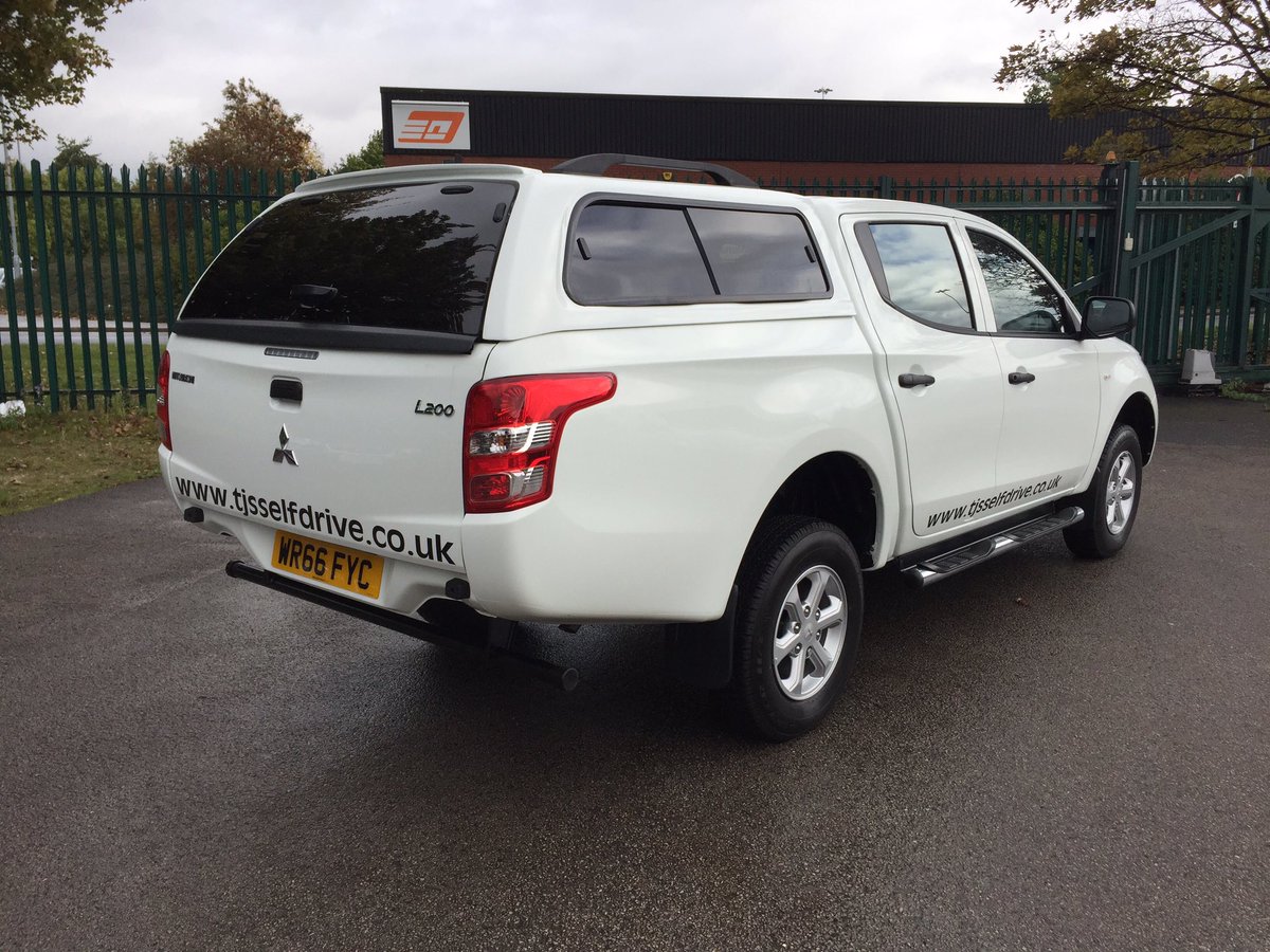 We've just added 3 new Mitsubishi L200 4life 4x4's to our fleet! Available from all TJS locations! #vanhire #4x4 #mitsubishil200