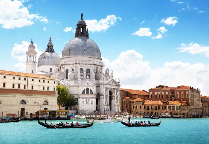 acrossaiUK's tweet photo. The Best Places To Visit in Venice https://t.co/hs5HjdnWsu #Venice2016 #Italy https://t.co/m9ljpYTGC8